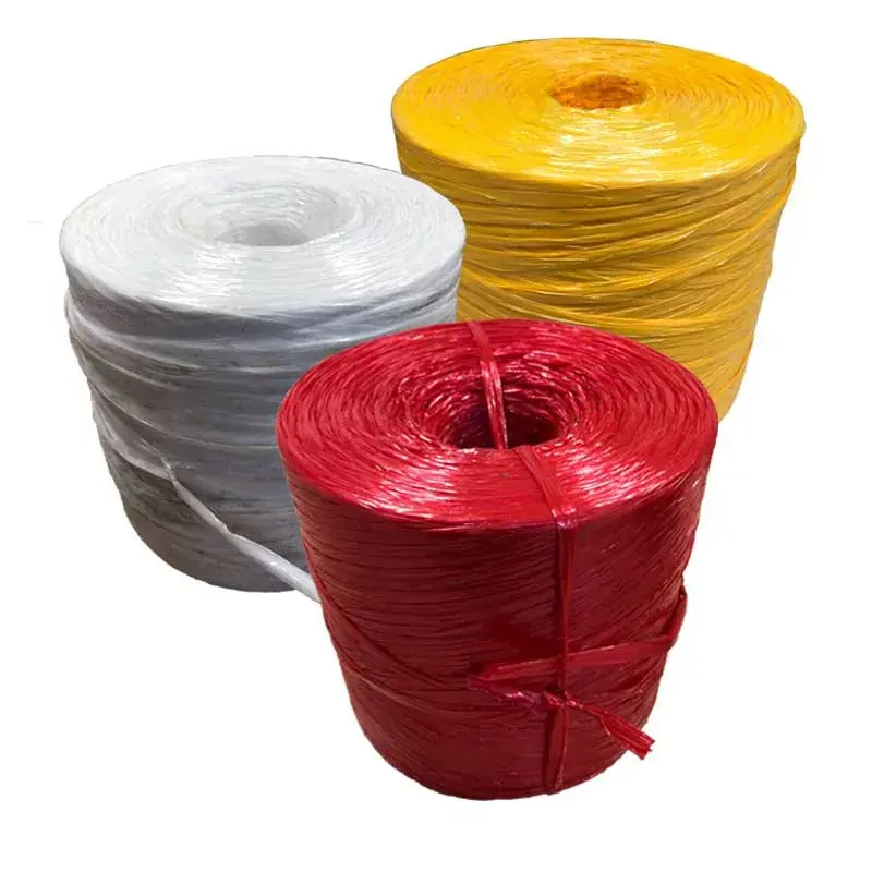0,40 PE kötöző színes piros, fehér,sárga ( 2,5 kg/db) Tijdelijk Beschikbaar